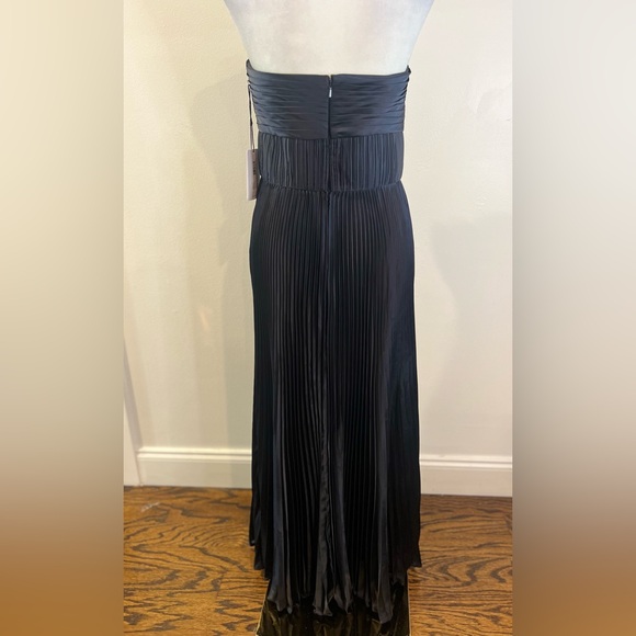 AMUR Belle Dress - Picture 5 of 6